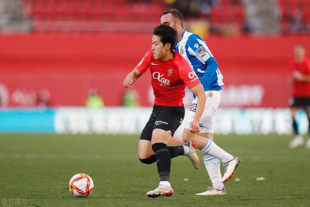 利拉德37+12雄鹿豪取5连胜 公牛送奇才12连败