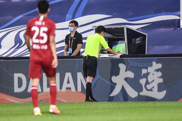 费尔德三双北控力克山西4连胜 江苏大胜同曦