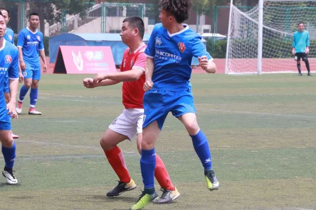 36岁威廉11场比赛1助攻遭解约 冬窗有望重返英超